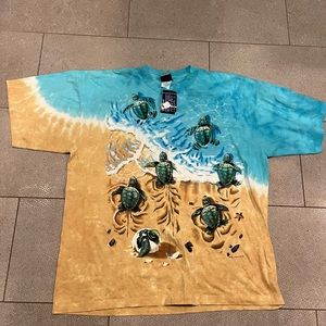 Liquid blue NWT sea turtle shirt